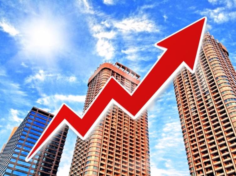 上昇矢印が示すタワーマンションの価格高騰