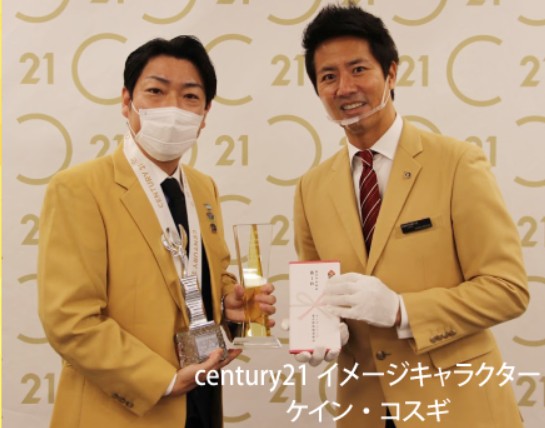 ケイン・コスギとスタッフ 授賞式